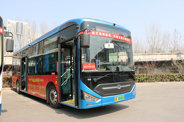 菏澤公交購入的中通新N系純電動客車.jpg