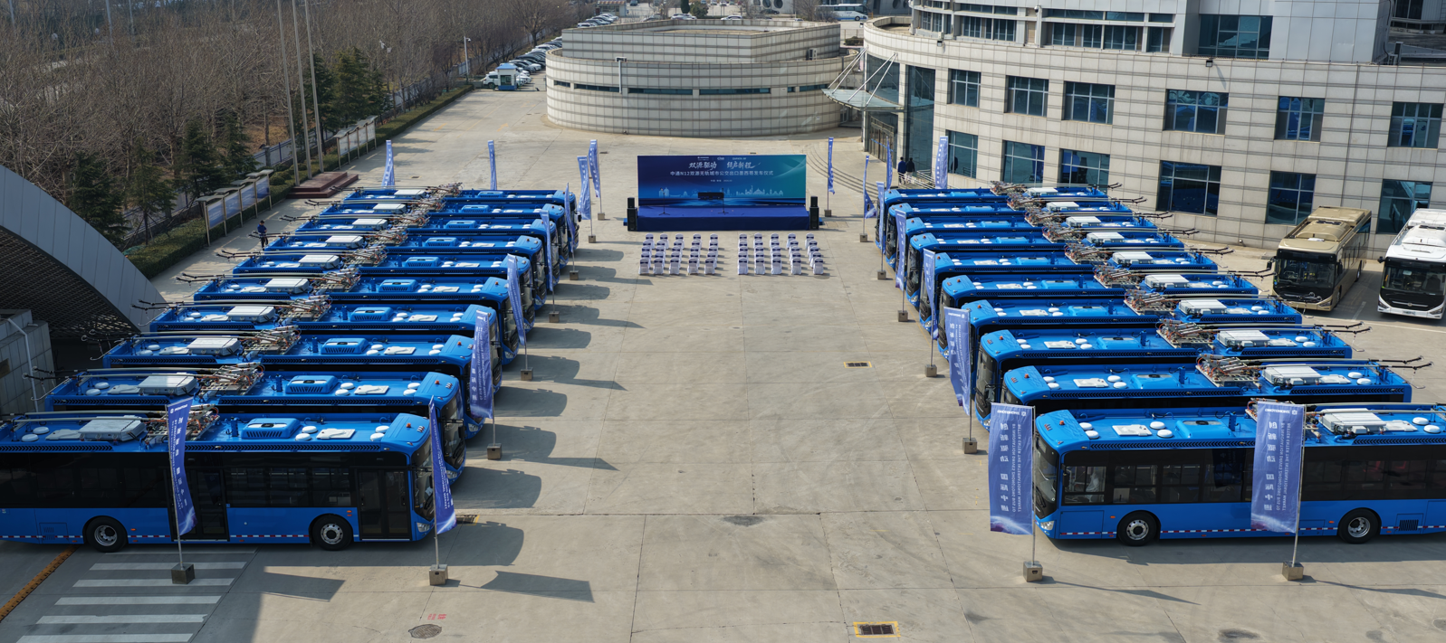 深度定制，綠動(dòng)全球！中通客車N12雙源無軌城市客車再赴墨西哥